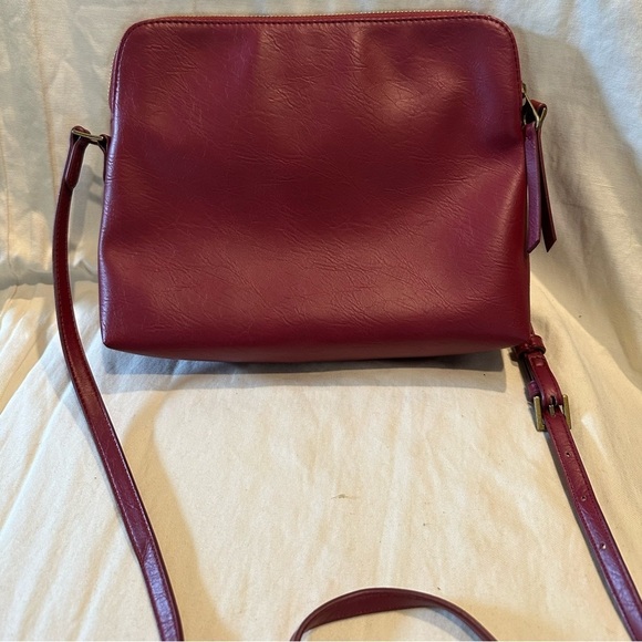 Universal Thread | Cayden Crossbody Bag - Picture 2 of 5